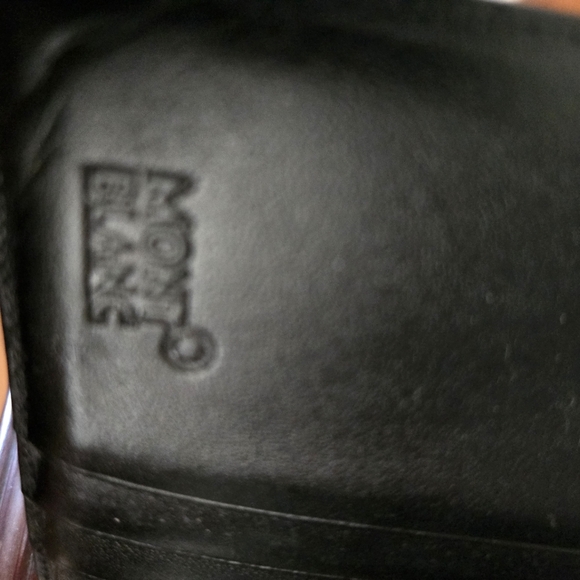 Like New Unisex Montblanc Oversized French Leather Wallet w Coinpurse, Box & Bag - Picture 4 of 5